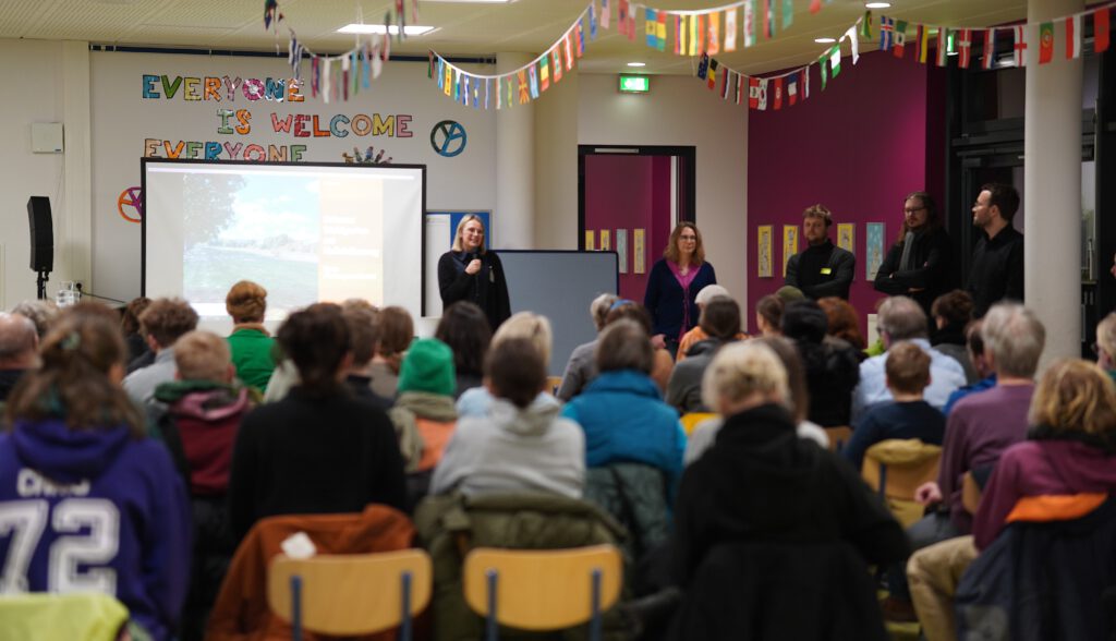 2023-02-15_WaldgartenKassel_Helleböhnweg_Plenum_5-E. Babenkov, PLF